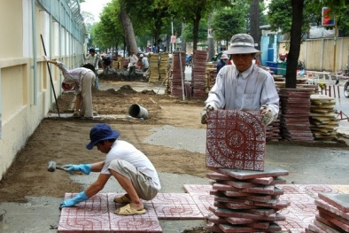 Phá vỉa hè đường đắt nhất hành tinh, có ai bị kỷ luật không?
